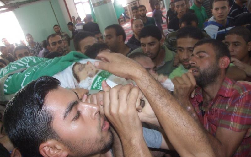 صور: جماهير الوسطى تشيع القسامي ياسين