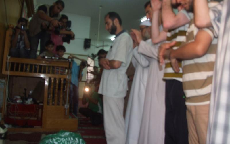 صور: جماهير الوسطى تشيع القسامي ياسين