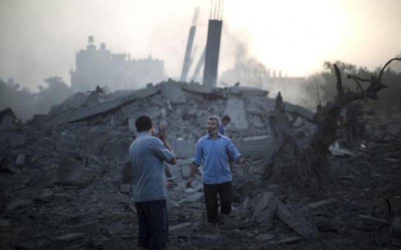 صور: الاحتلال يستهدف منازل الآمنين