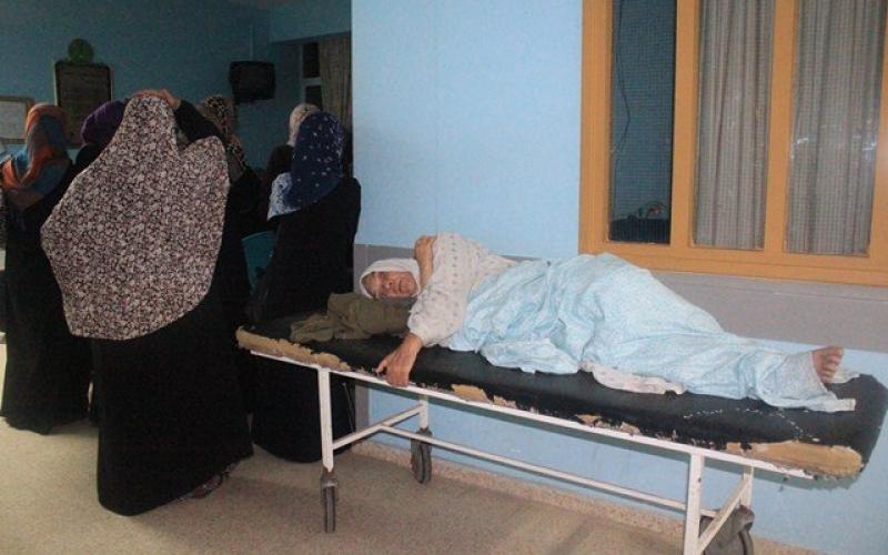 صور: لجوء المواطنين لمستشفى الأوروبي