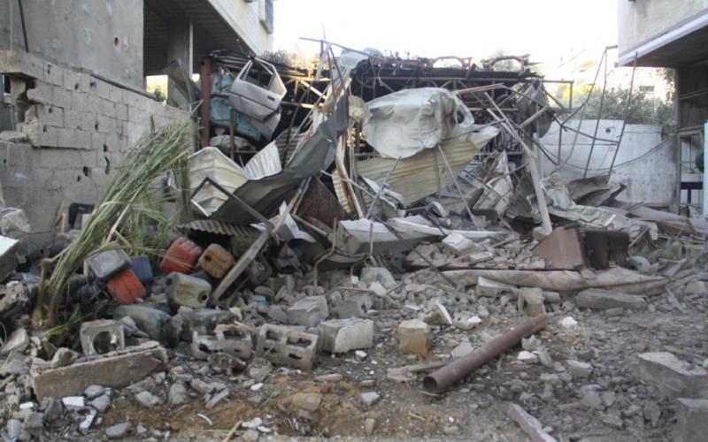 صور: آثار قصف منازل المواطنين شرق غزة