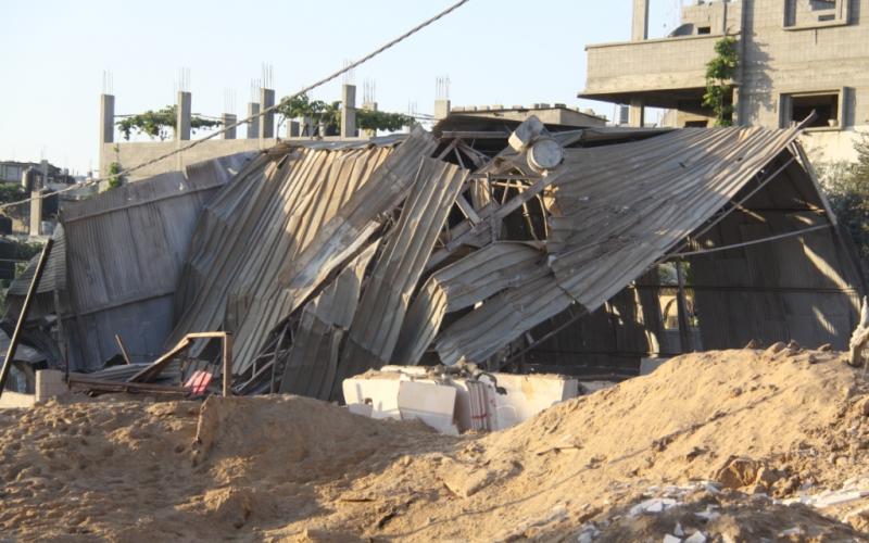 صور: آثار قصف منازل المواطنين شرق غزة