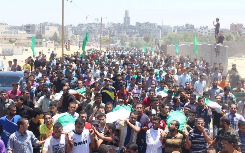 صور: تشييع جثامين آل "الحاج" بخانيونس