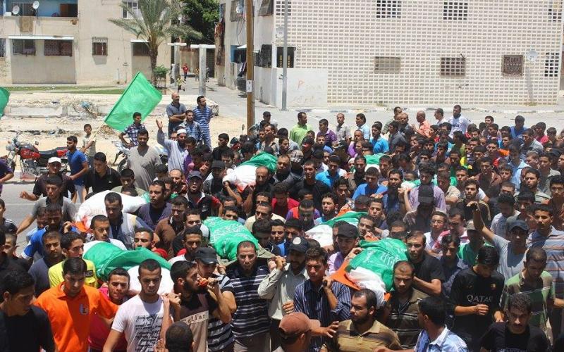 صور: تشييع جثامين آل "الحاج" بخانيونس