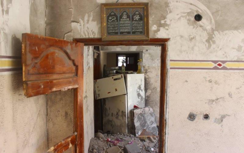 صور: آثار قصف منزل آل "الحاج" بخانيونس