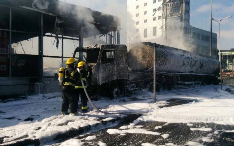 صور: قتيل وحريق في قصف القسام لأسدود