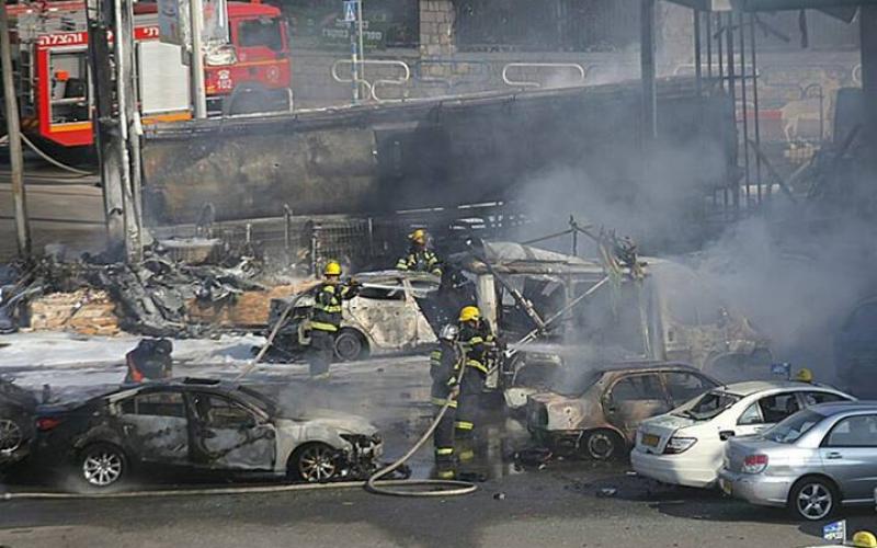 صور: قتيل وحريق في قصف القسام لأسدود