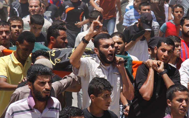 صور: الغزيون يشيعون شهدائهم