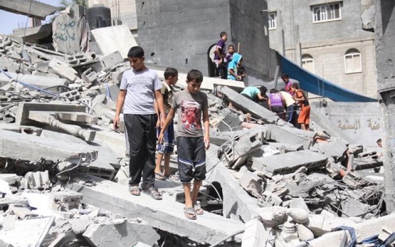 صور: صواريخ الاحتلال تدمر جمعية الصلاح الخيرية