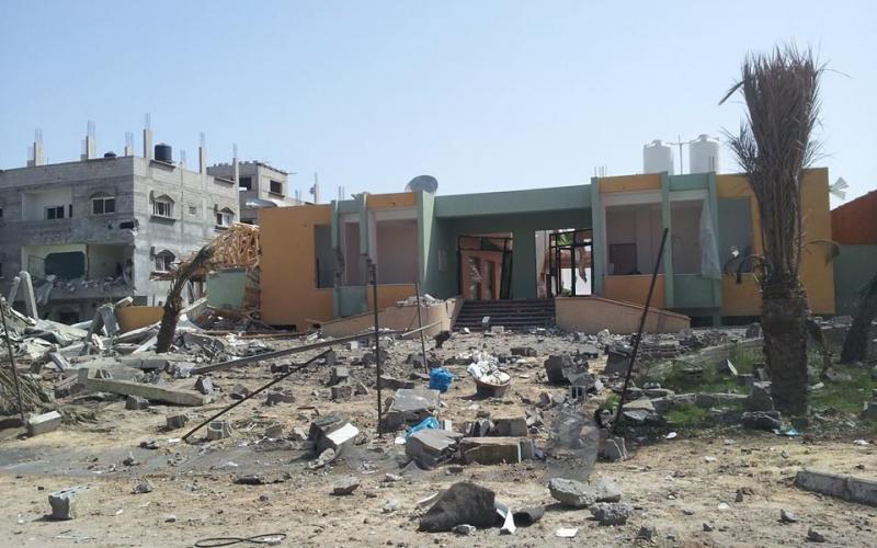 صور: استهداف مسجد الفاروق في النصيرات