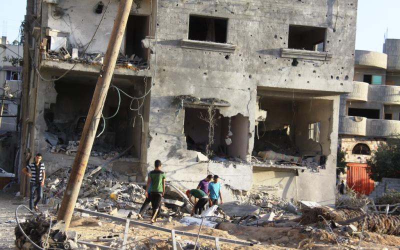صور: آثار القصف بعد مجزرة "البطش" بغزة