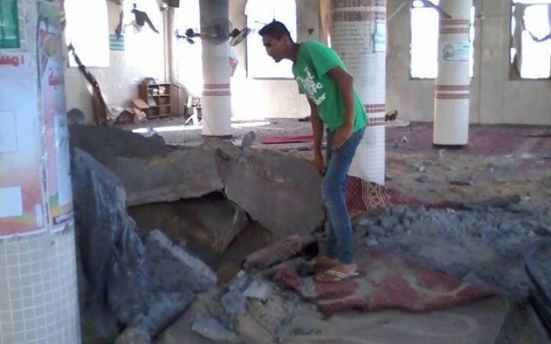صور: قصف مسجد النور بدير البلح