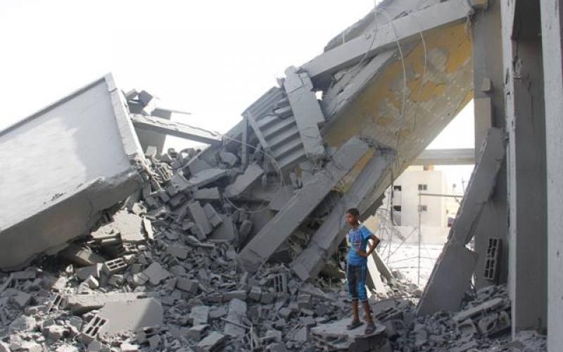 صور: تدمير مقر السجن المركزي برفح