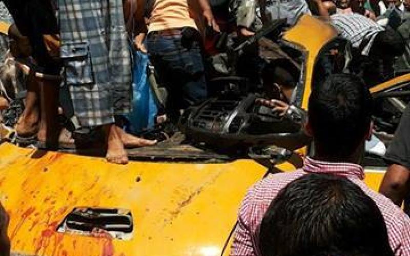 صور: شهداء في استهداف سيارة "أبو دقة" بخانيونس
