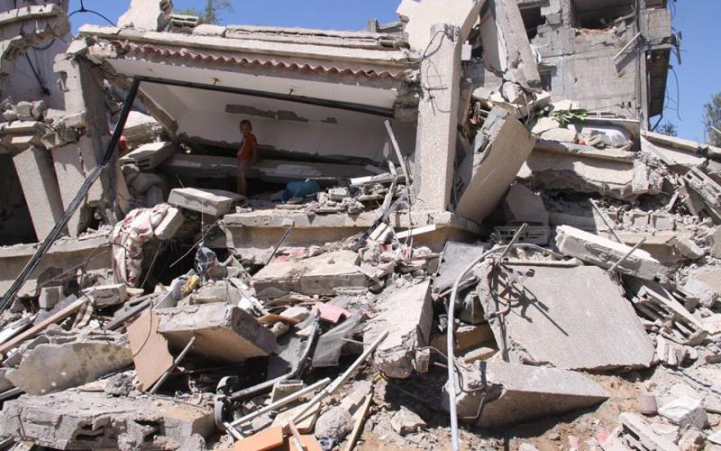 صور: القصف المدفعي على منازل المواطنين شرق غزة