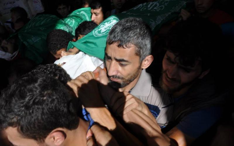 صور: تشييع جثامين 4 قساميين بدير البلح