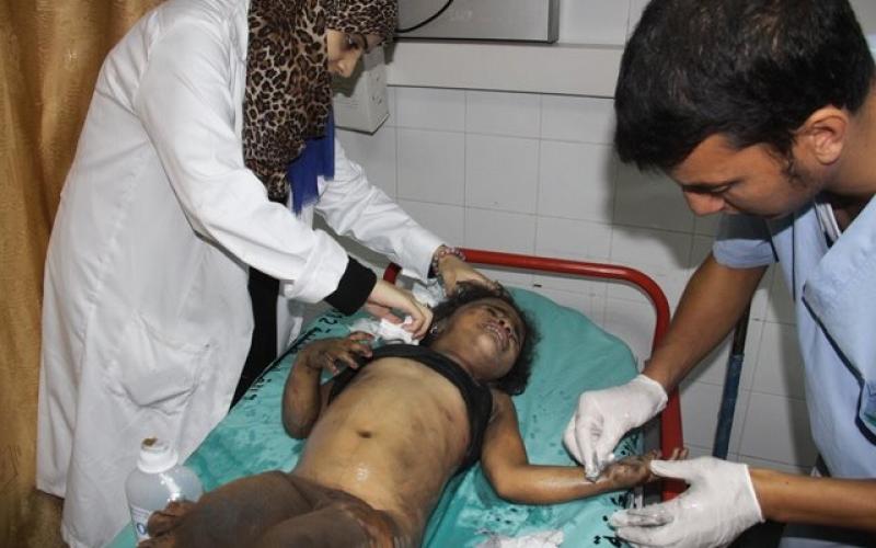 صور: قصف منزل عائلة الشاعر بخان يونس