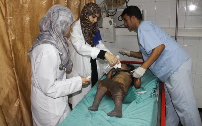 صور: قصف منزل عائلة الشاعر بخان يونس