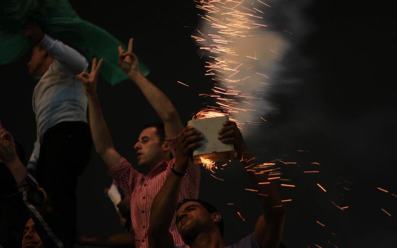 صور: احتفالات برام الله فرحاً بأسر "شاؤول"