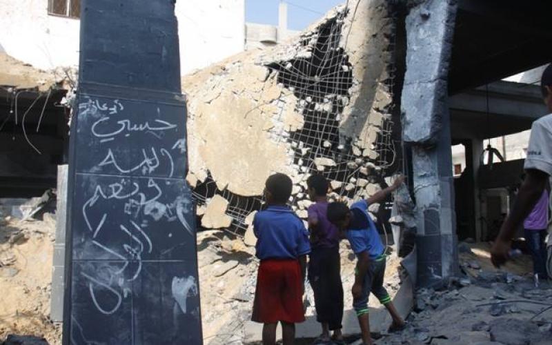 صور: قصف مسجد الفاروق برفح جنوب القطاع