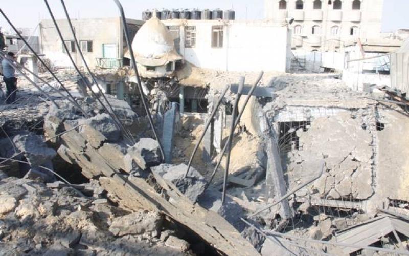 صور: قصف مسجد الفاروق برفح جنوب القطاع