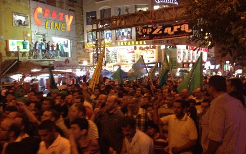 بالصور: حماس في نابلس تنتفض نصرة لغزة