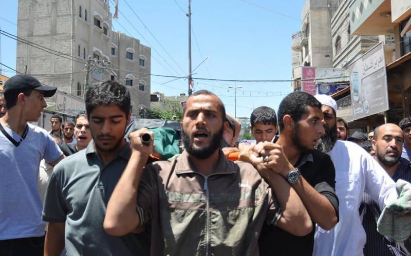 صور: تشييع الشهيد صلاح أبو حسنين ونجليه برفح