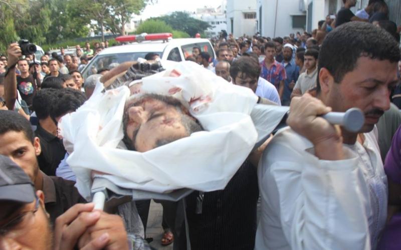 صور: وصول جثامين الشهداء لمجمع الشفاء