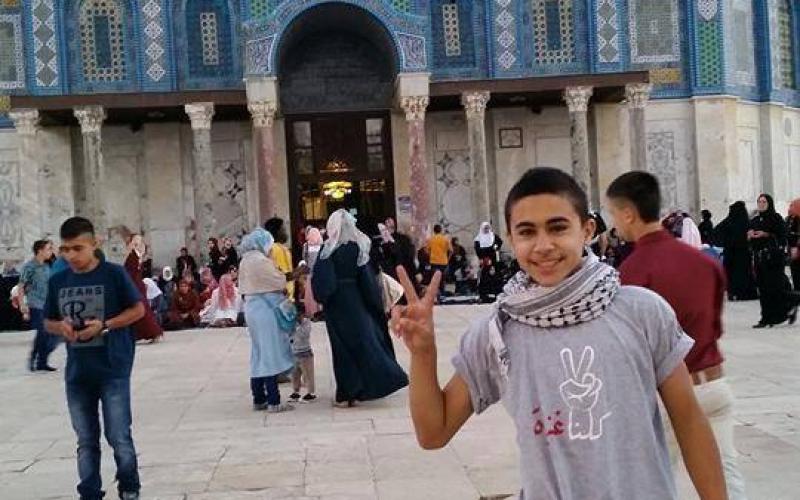 صور: مصلو الأقصى يتضامنون مع غزة