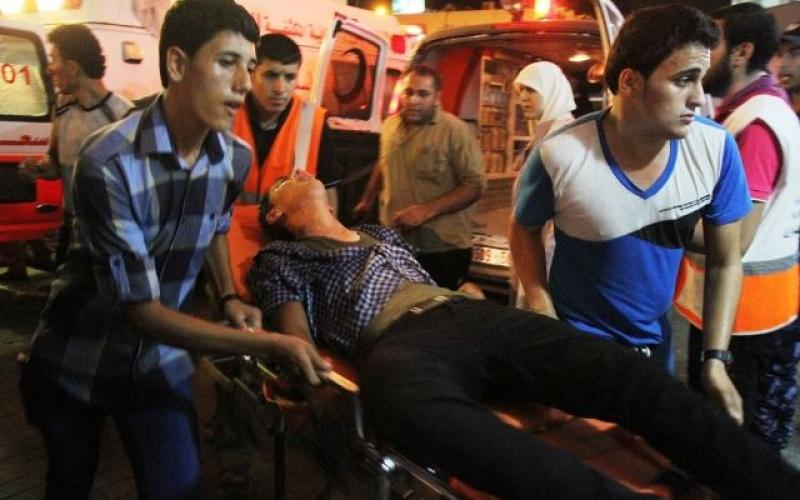 صور: جرحى جراء تواصل القصف شرق غزة