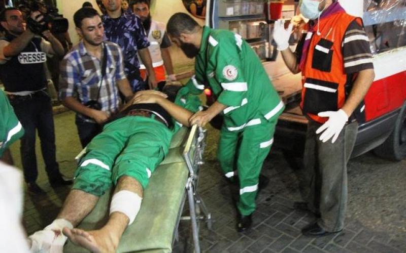 صور: جرحى جراء تواصل القصف شرق غزة