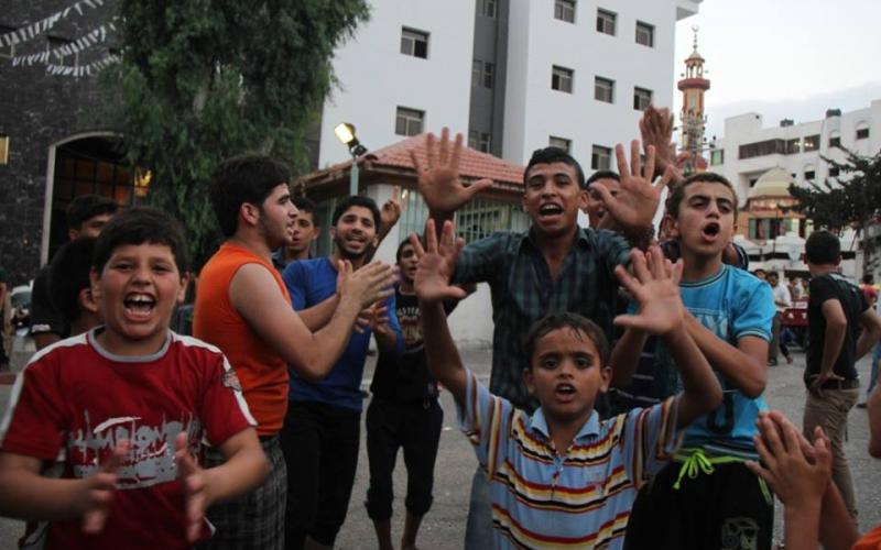 صور: فرحة المواطنين النازحين بمقتل الجنود