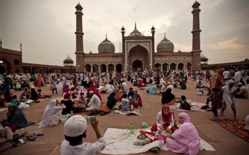 مئة صورة لرمضان حول العالم