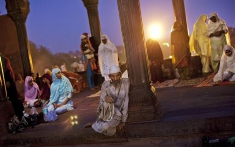 مئة صورة لرمضان حول العالم