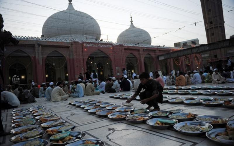 مئة صورة لرمضان حول العالم