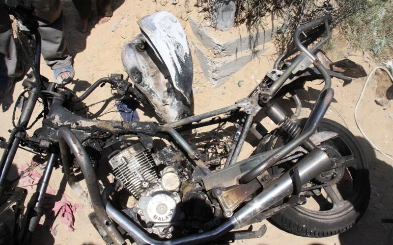 بالصور.. شهيد وإصابة خطيرة بقصف غرب رفح