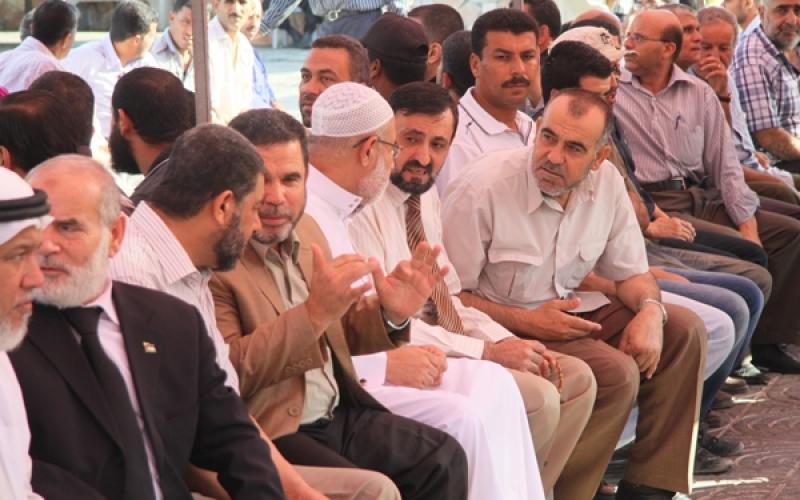 بالصور.. الفصائل الفلسطينية تفتح بيت عزاء للجنود المصريين