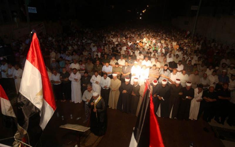 بالصور.. آلاف الغزيين يتضامنون مع مصر