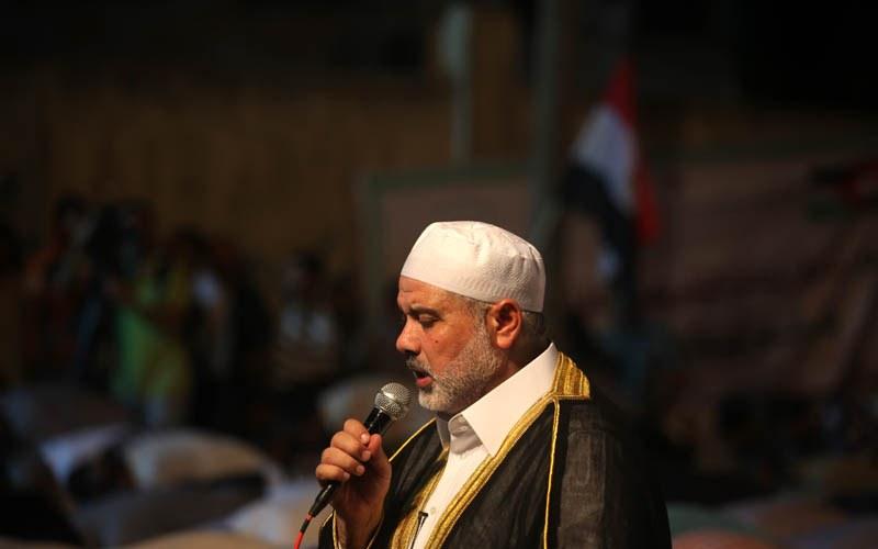 بالصور.. آلاف الغزيين يتضامنون مع مصر