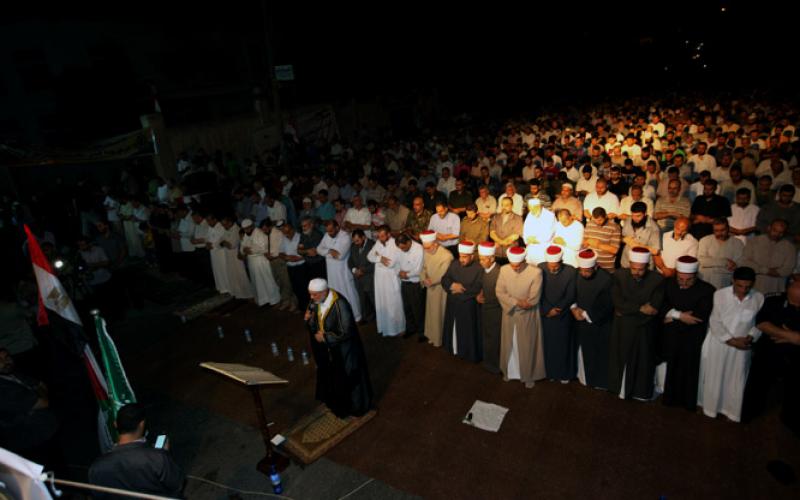 صور..هنية يقود المشاركة بعزاء الجنود المصريين