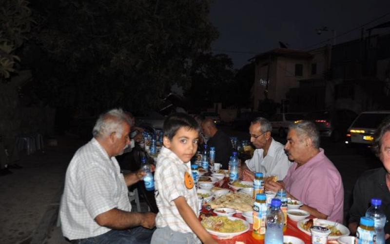 صور.. مأدبة إفطار لأهالي الشيخ جراح