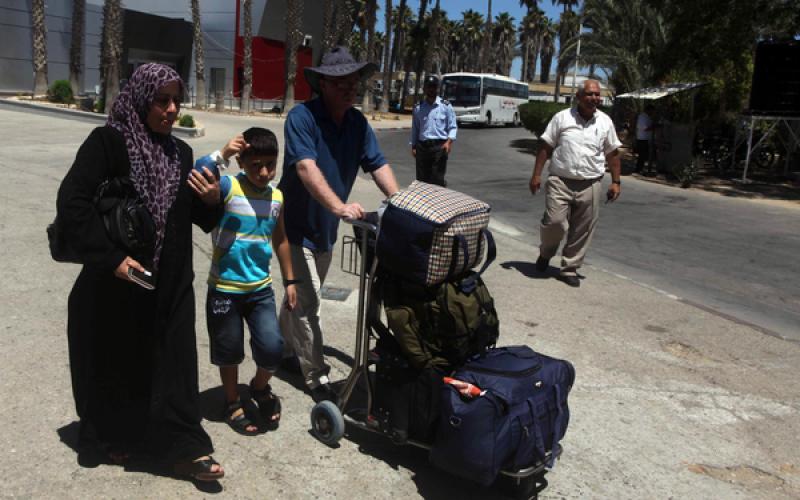 صور.. معبر رفح يعمل بشكل طارئ للعالقين
