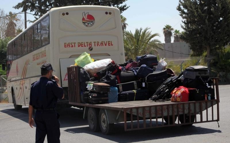 صور.. معبر رفح يعمل بشكل طارئ للعالقين