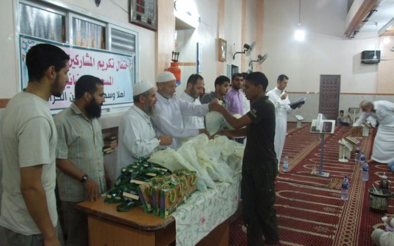 صور..مساجد الوسطى تمتلئ بمصلي ليلة القدر