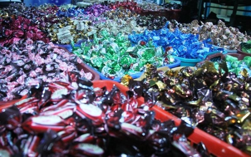 صور.. بهجة العيد في أسواق غزة وعيون أطفالها