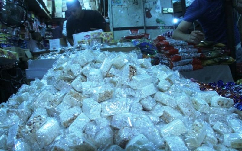صور.. بهجة العيد في أسواق غزة وعيون أطفالها