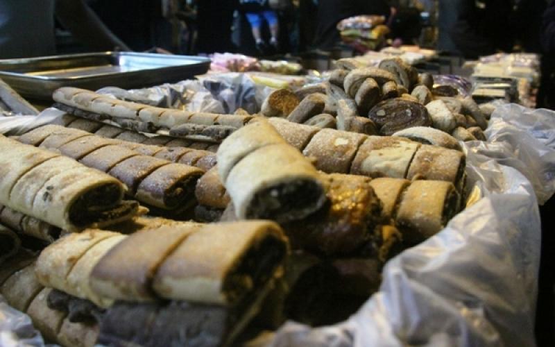 صور.. بهجة العيد في أسواق غزة وعيون أطفالها