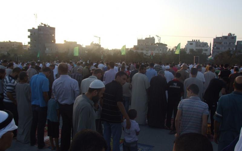 صور.. أجواء صلاة العيد بمحافظة الوسطى