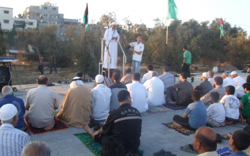 صور.. أجواء صلاة العيد بمحافظة الوسطى