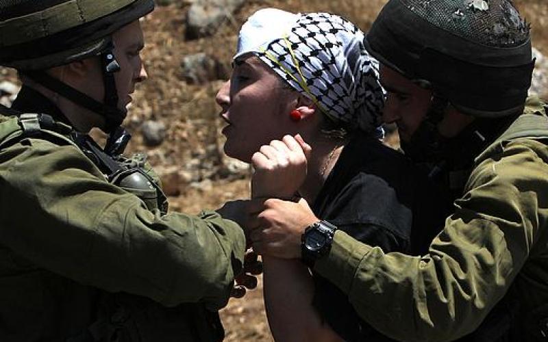 صور..الاحتلال يعتدي على أطفال ونساء الضفة